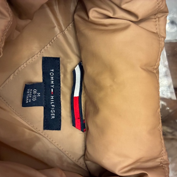 Tommy Hilfiger puff jacket - Picture 2 of 10